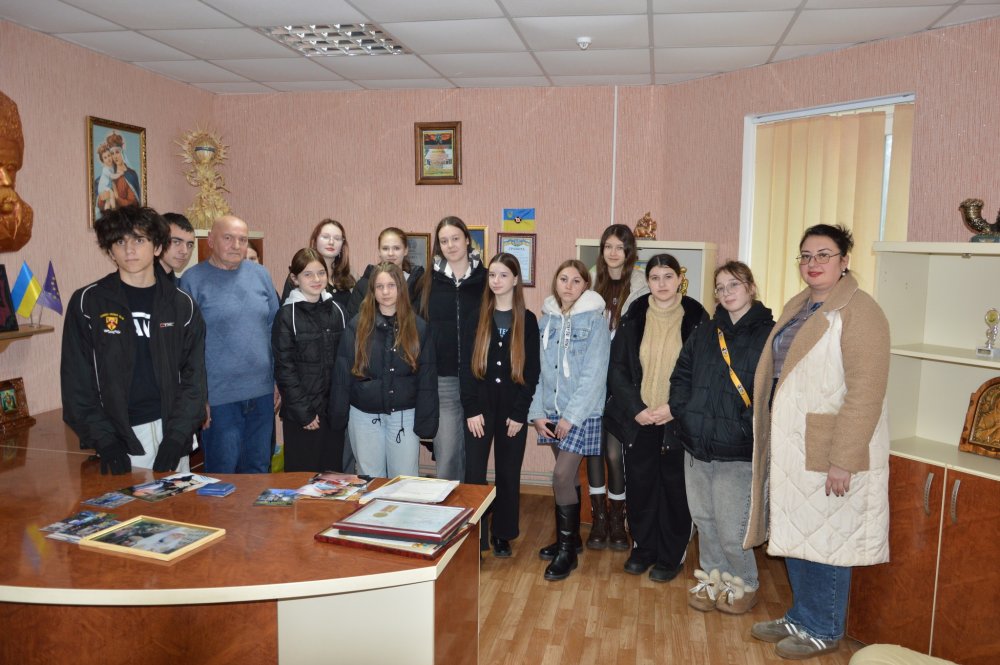 Молодь Березанщини зустрілася з волонтером та депутатом селищної ради (фото)