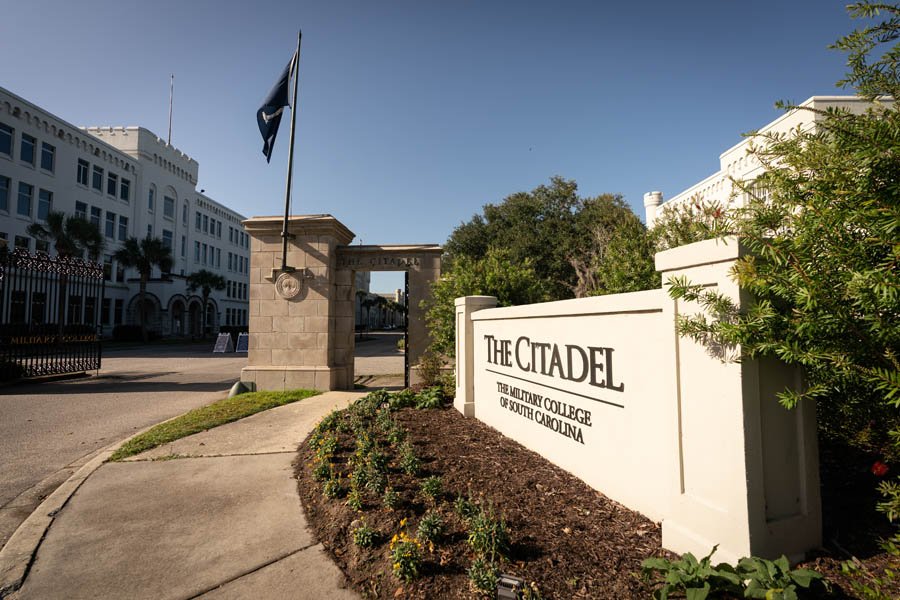 Для української молоді доступне навчання в США у військовому коледжі