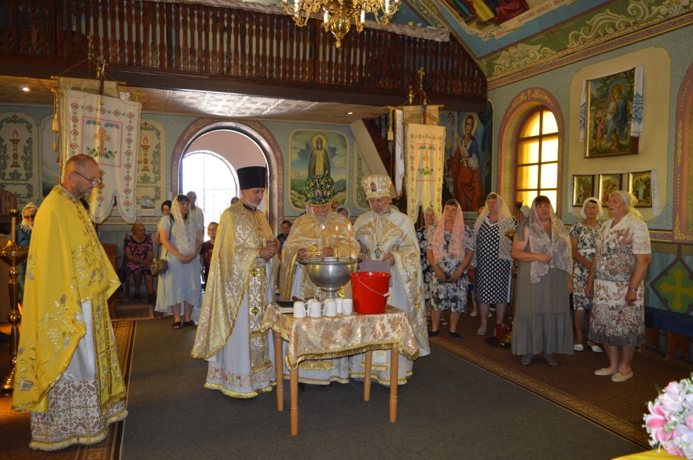 Під покровом святих апостолів: Василівський храм Петра і Павла відзначив престольне свято (фото)