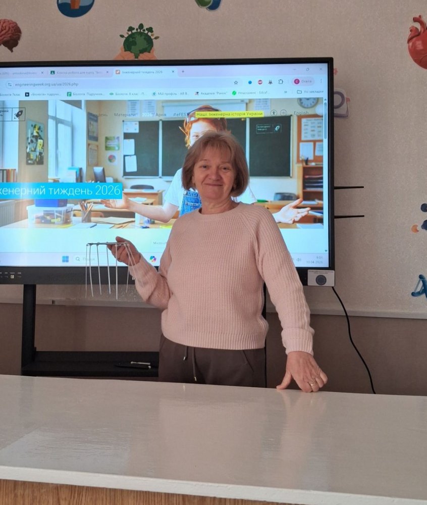 Учителька з Коблевого Світлана Антошкіна, яка 43 роки продовжує «грати» у свою улюблену гру