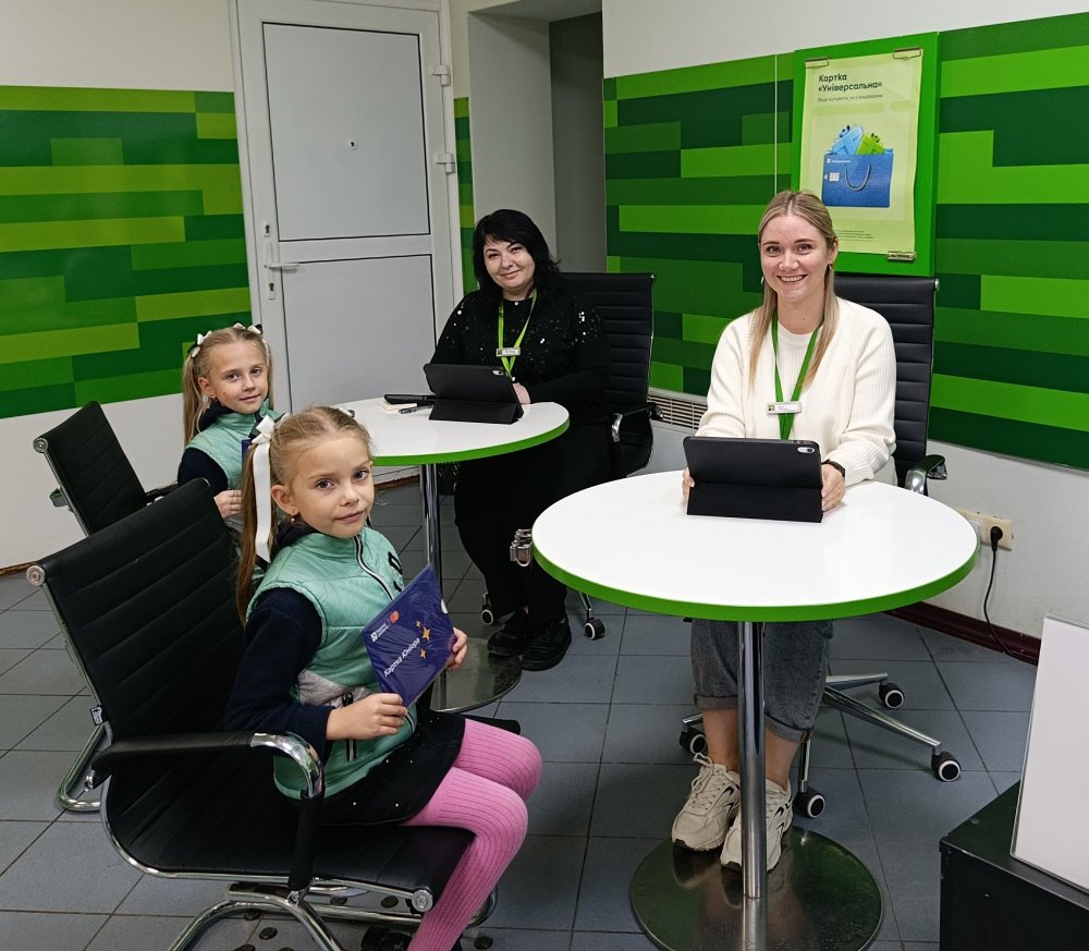 Картка Юніора від ПриватБанку: перший крок до фінансової самостійності дитини