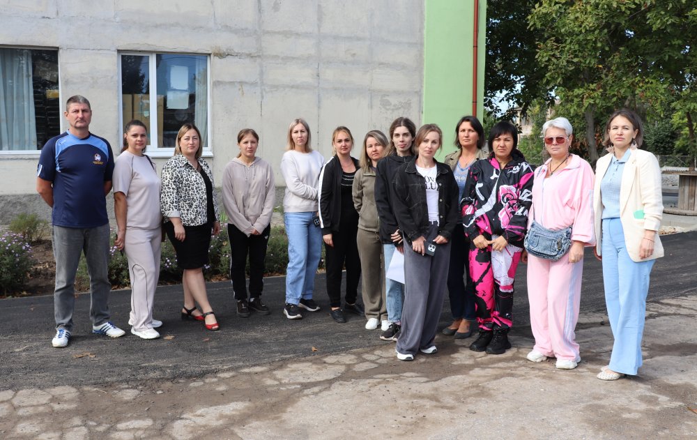 Одне з найдорожчих укриттів Миколаївщини для Рибаківського ліцею перетворилося на довгобуд (фото, відео)